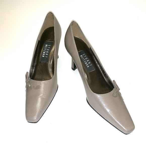 Stuart Weitzman Shoes - Stuart Weitzman Taupe Bow Heel Pumps